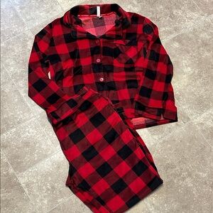 Cozy Red and Black Plaid Women’s Pajama Set XL 16-18